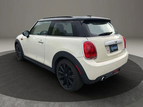 Used 2015 MINI Cooper 2-Door Hardtop image 3