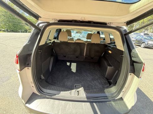 Used 2015 Ford Escape Titanium w/ Equipment Group 301A AWD/4WD image 18