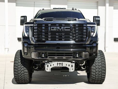 Used 2024 GMC Sierra 3500 Denali Ultimate image 19