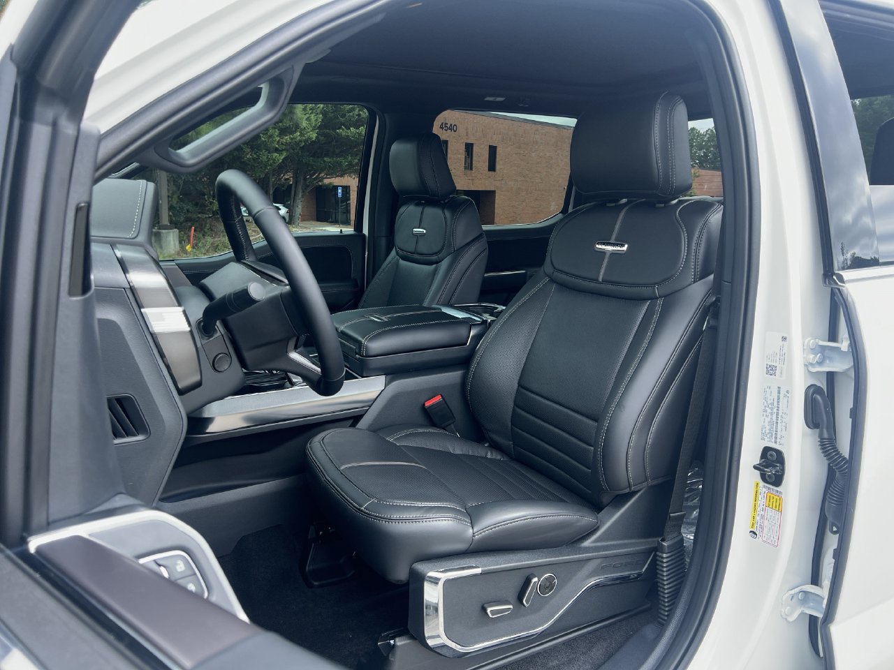 New 2026 Ford F150 Platinum w/ Equipment Group 702A High AWD/4WD image 18