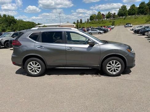 Used 2018 Nissan Rogue SV AWD/4WD image 5