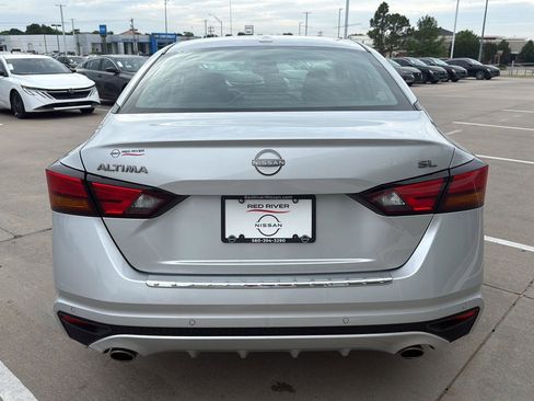 Used 2023 Nissan Altima 2.5 SL FWD image 7