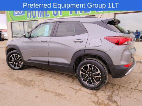 Used 2025 Chevrolet TrailBlazer LT image 4