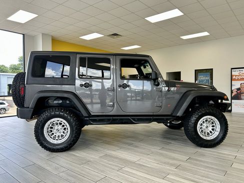 Used 2016 Jeep Wrangler Unlimited Sport AWD/4WD image 5