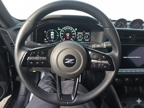 Used 2024 Nissan Z Performance w/ Floor Mat Package image 20