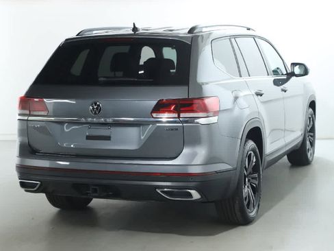 Certified 2023 Volkswagen Atlas SE image 49