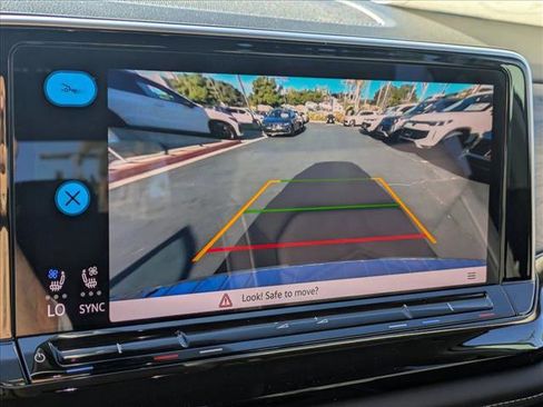 New 2026 Volkswagen Atlas SE image 12