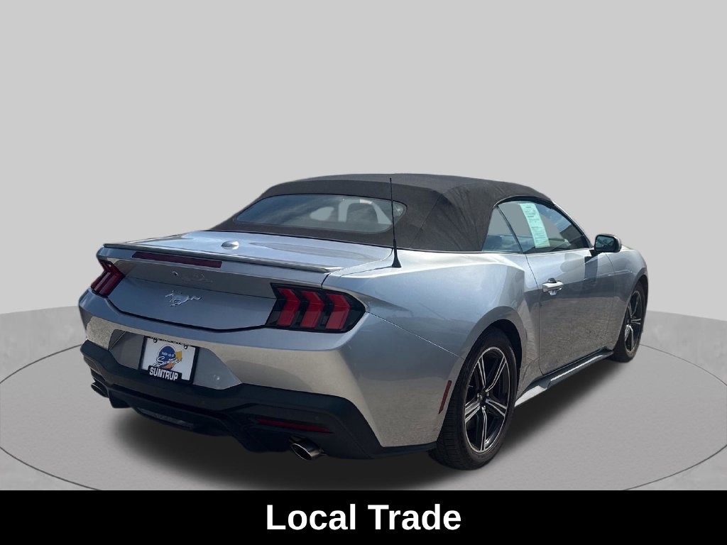 Used 2025 Ford Mustang Premium RWD image 6