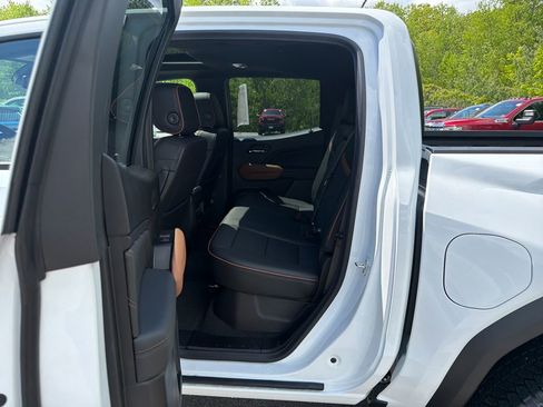 New 2026 GMC Canyon AT4 w/ Technology Plus Package AWD/4WD image 22