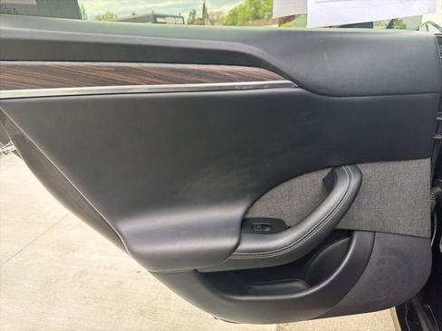 Used 2022 Tesla Model S AWD/4WD image 18