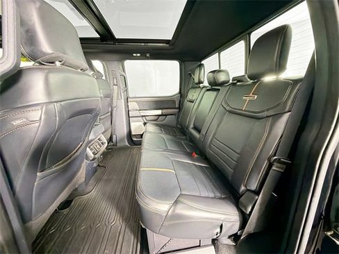 Used 2024 Ford F250 Platinum image 23