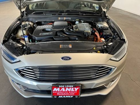 Used 2017 Ford Fusion Energi SE FWD image 10
