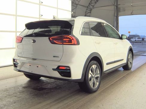 Used 2020 Kia Niro EX Premium FWD image 6