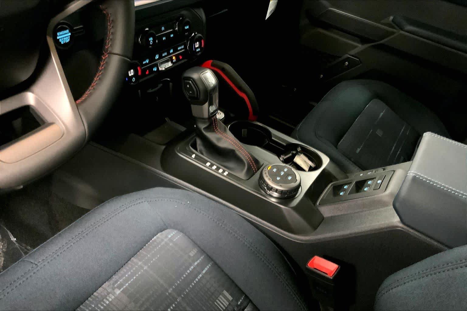 New 2026 Ford Bronco Heritage Edition AWD/4WD image 6