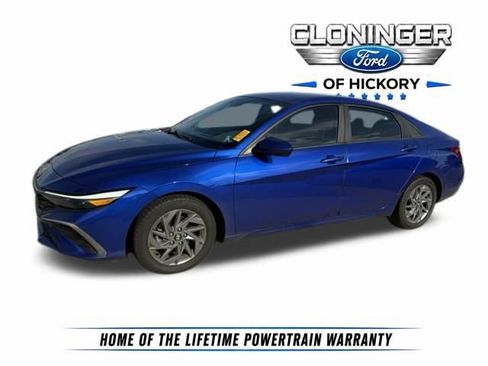 Used 2024 Hyundai Elantra SEL FWD image 1