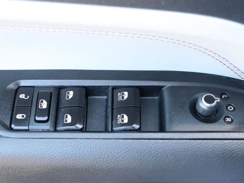 Used 2024 Jeep Compass Limited AWD/4WD image 44