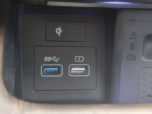 Used 2023 Genesis GV80 3.5T w/ Prestige Package image 22