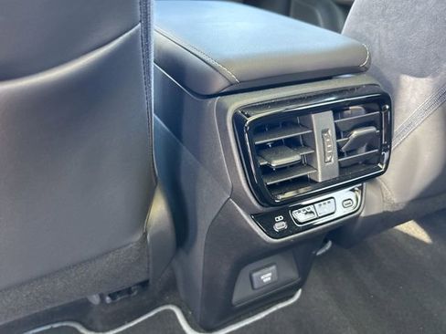 Used 2024 Lexus RZ 300e Premium image 11