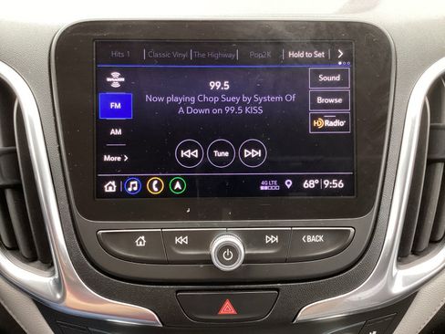 Used 2020 Chevrolet Equinox Premier image 23