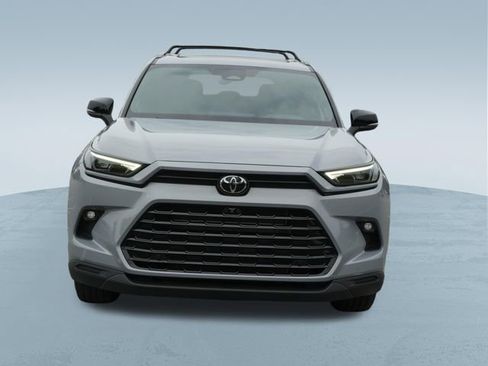 Used 2025 Toyota Grand Highlander AWD Hybrid image 2