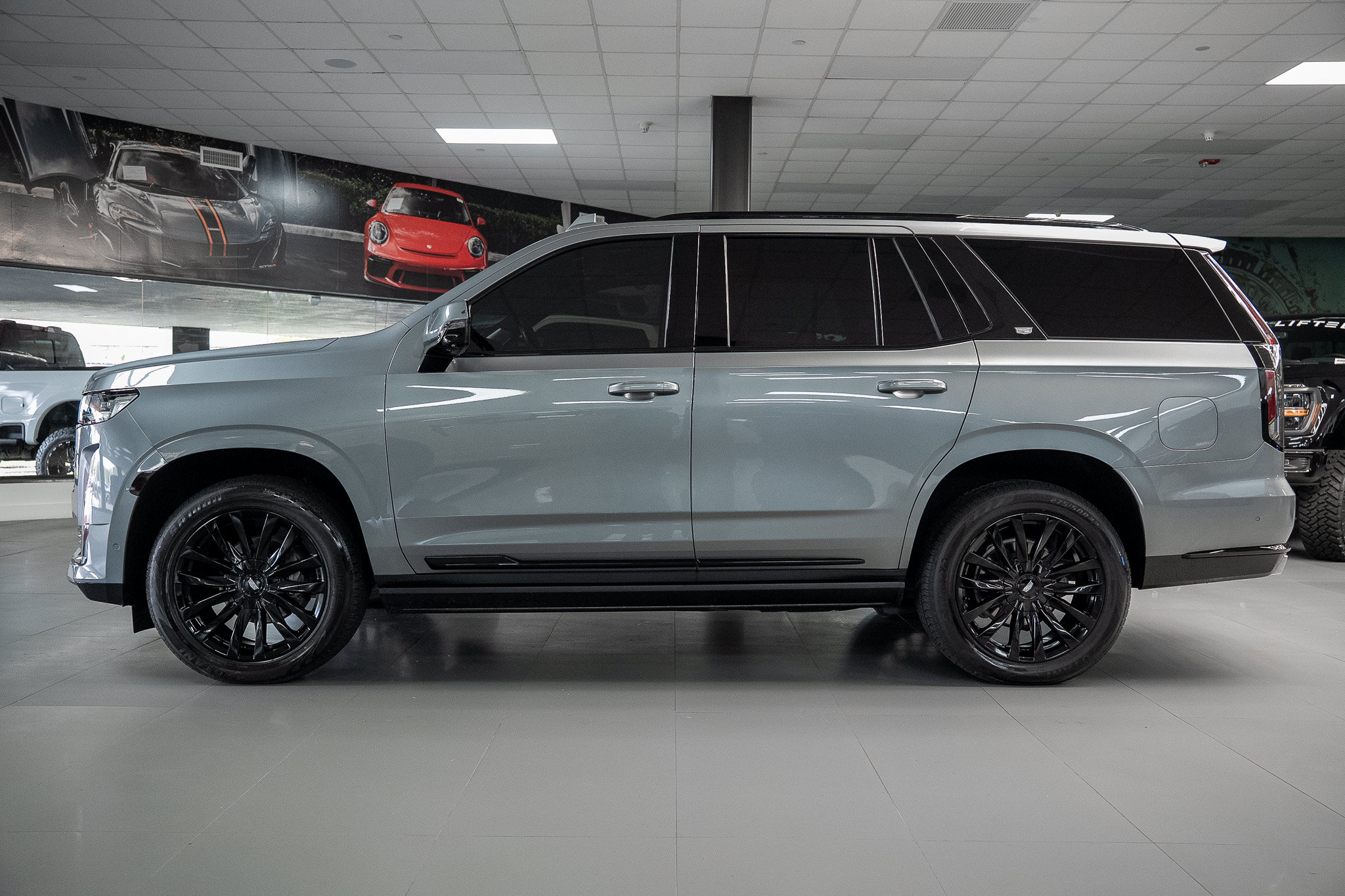 Used 2023 Cadillac Escalade Premium Luxury w/ Performance Package AWD/4WD image 11