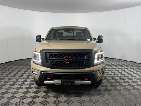Used 2024 Nissan Titan PRO-4X w/ Pro-4x Convenience Package AWD/4WD image 10