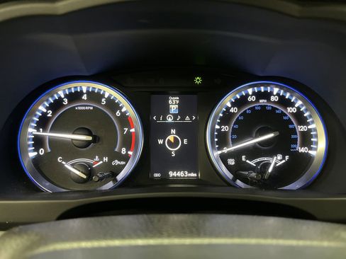 Used 2015 Toyota Highlander XLE image 18