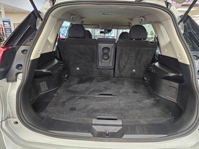 Used 2020 Nissan Rogue S AWD/4WD image 38