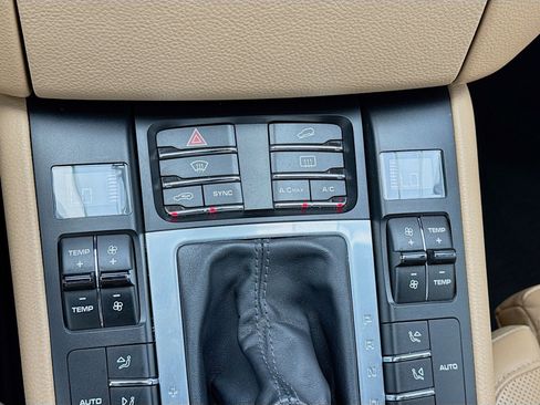 Used 2017 Porsche Macan S AWD/4WD image 12