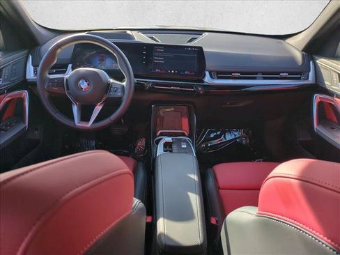 Used 2025 BMW X1 xDrive28i w/ Technology Package AWD/4WD image 18