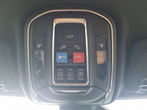 Used 2026 Jeep Grand Cherokee Summit w/ Obsidian Package AWD/4WD image 32