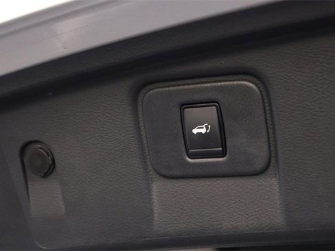 Certified 2024 Nissan Murano SL image 8