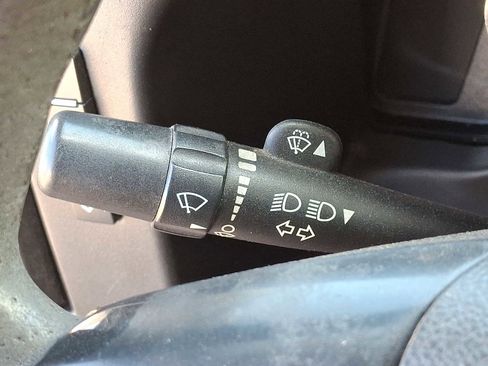 Used 2016 Chevrolet Express 3500 image 24
