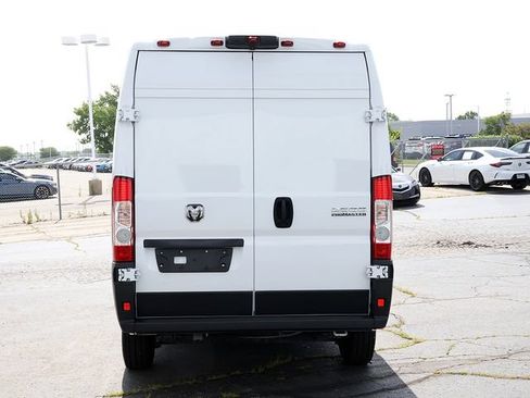 Used 2026 RAM ProMaster 2500 w/ Convenience Group FWD image 8