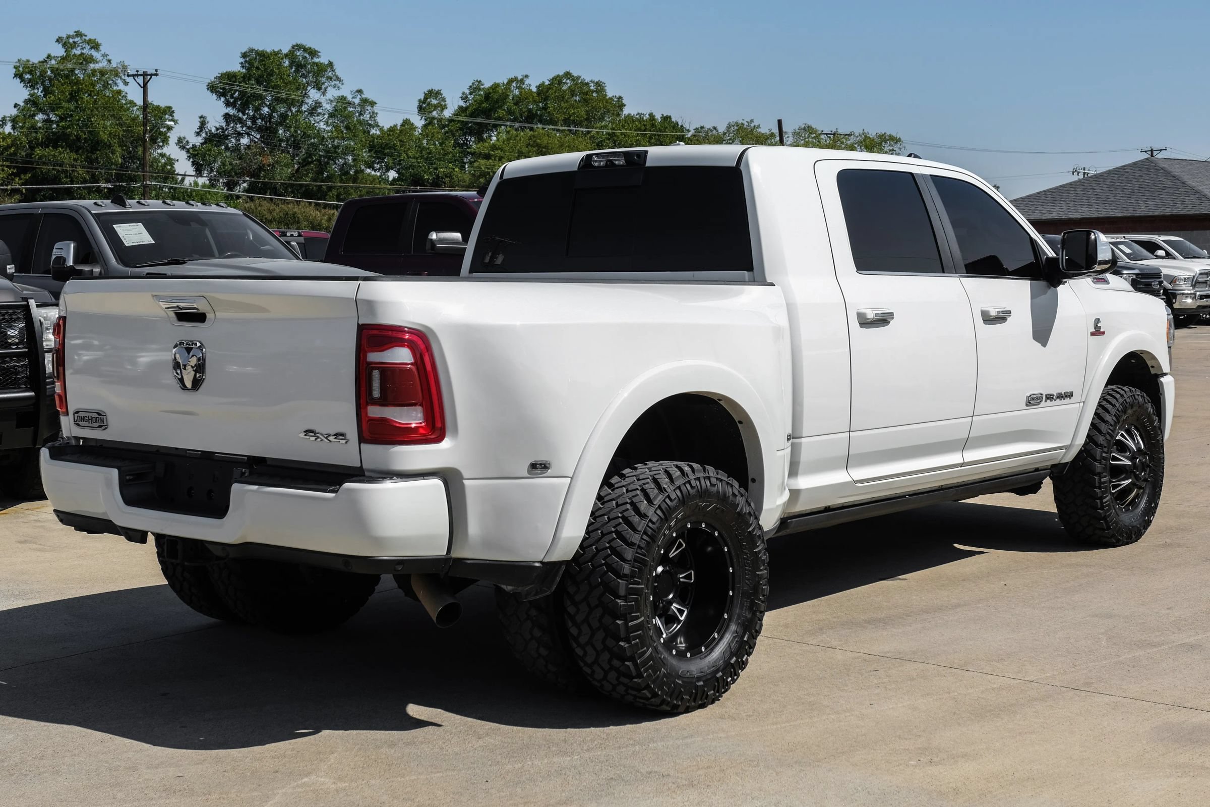Used 2022 RAM 3500 Limited AWD/4WD image 9