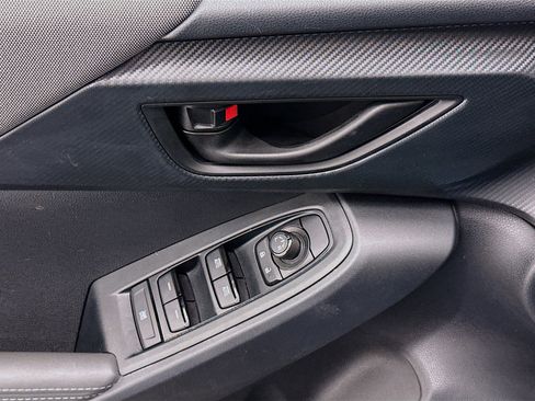 Used 2024 Subaru Crosstrek 2.0i Premium image 15