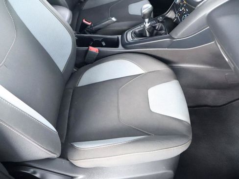 Used 2018 Ford Focus ST FWD image 38