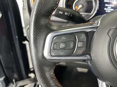 Used 2023 Jeep Gladiator Mojave w/ Cold Weather Group image 30