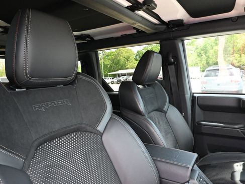 Used 2025 Ford Bronco Raptor AWD/4WD image 31