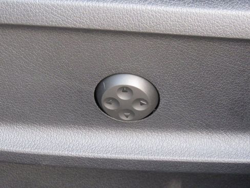 New 2025 Mercedes-Benz GLB 250 GLB 250 image 12