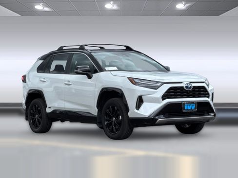 Used 2024 Toyota RAV4 XSE w/ Advanced Technology Package AWD/4WD image 6