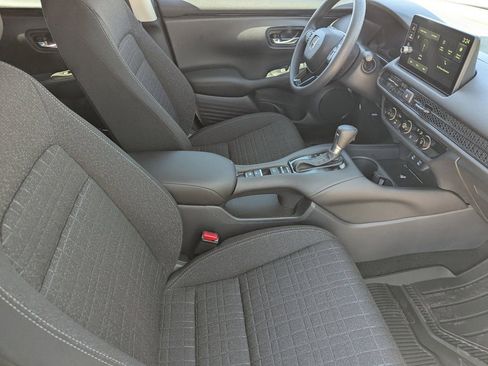 New 2026 Honda HR-V LX image 8
