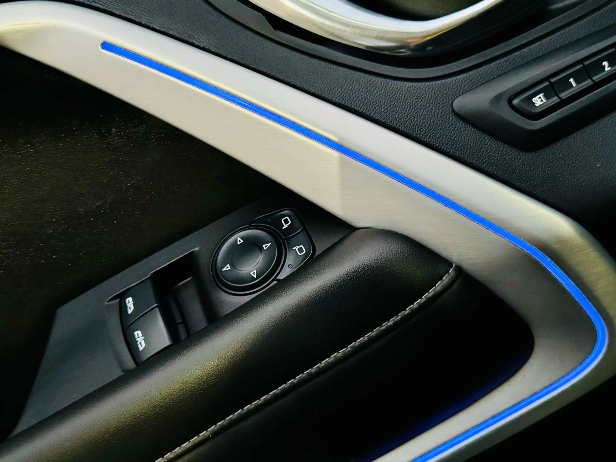 Used 2016 Chevrolet Camaro SS RWD image 33