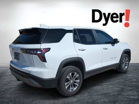 Certified 2025 Chevrolet Equinox LT image 3