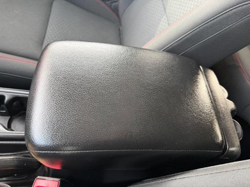 Used 2019 Jeep Wrangler Unlimited Rubicon image 39