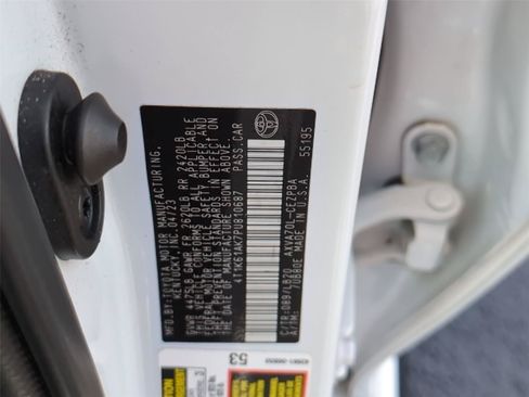 Used 2023 Toyota Camry XSE FWD image 13