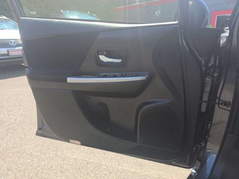Used 2017 Toyota Prius V Two w/ Carpet Mat Package FWD image 17