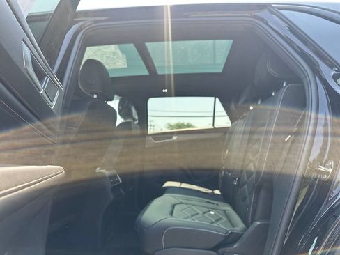 New 2026 Volkswagen Atlas Cross Sport SE AWD/4WD image 18