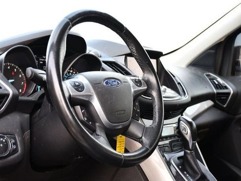 Used 2013 Ford Escape SEL w/ Class II Trailer Tow Pkg image 11