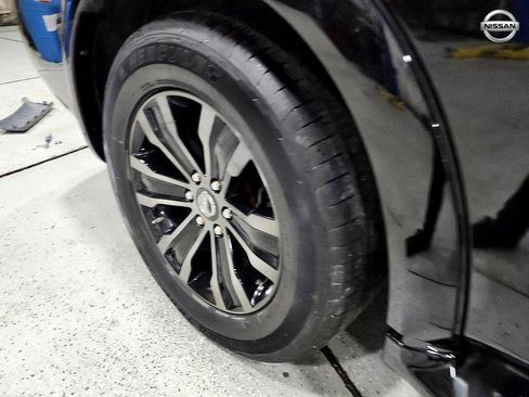 Used 2019 Nissan Armada Platinum w/ Cargo Package image 41